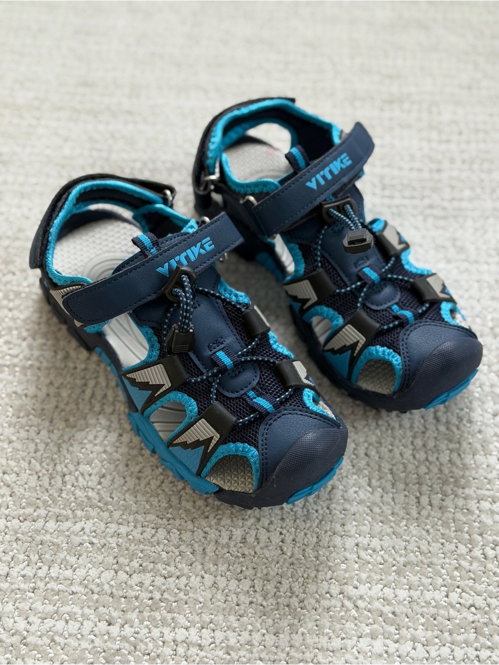 VITIKE Boys Big Kids Closed Toe Sports Sandals Water Shoes Size 3 Navy Cyan